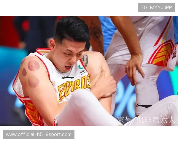 主帅怒摔战术板，镜头记录全程