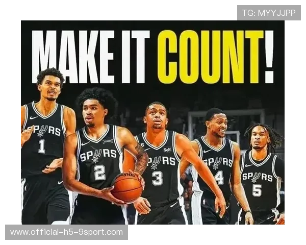 福克斯变向突入禁区上篮得分,马刺防线连续失位宣告告急 福克斯变向突入禁区上篮得分,马刺防线连续失位宣告告急